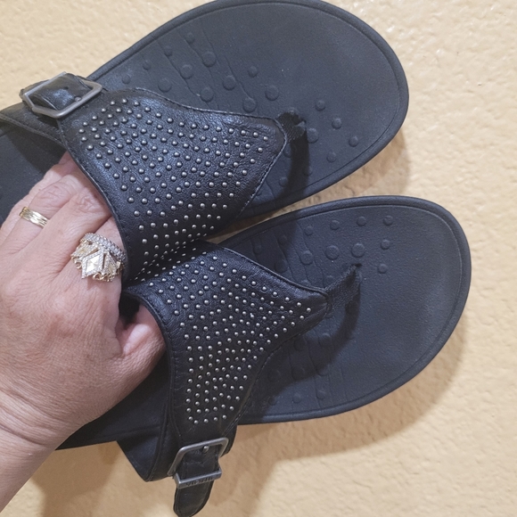 Vionic sandals - Picture 7 of 10